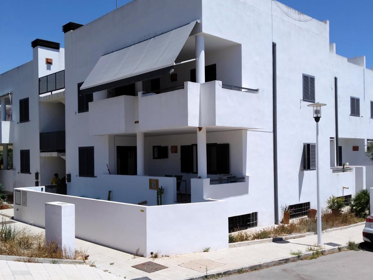 Piedranegra, Apartamento Completo Con Patio, Terraza Y Bbq Rodalquilar Exterior photo